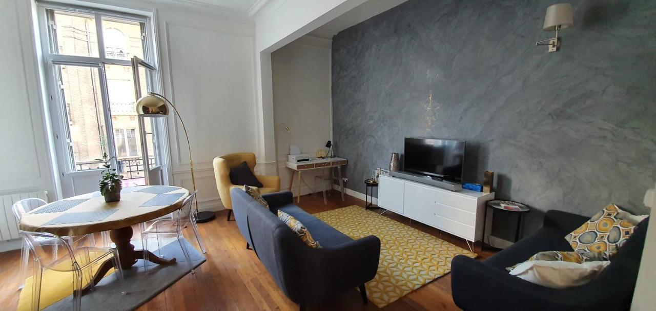 L'Ecu : Un Haussmannien Accueillant! Reims Exterior foto